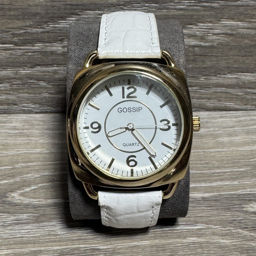 Gossip Watch Womens Gold Tone White Croc Leather Band Quartz GSP888B PC21 Japan